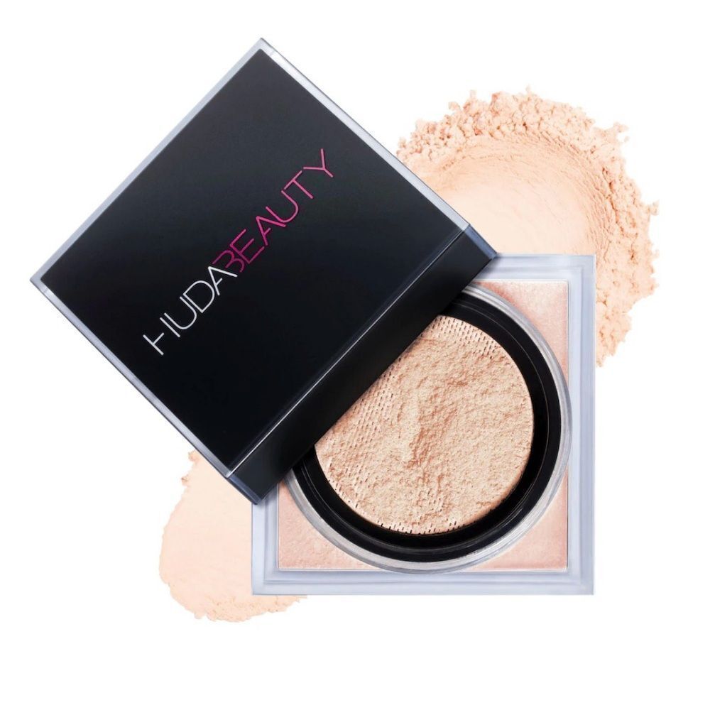 HUDA BEAUTY Easy Bake Blurring Loose Baking & Setting Powder in CUPCAKE